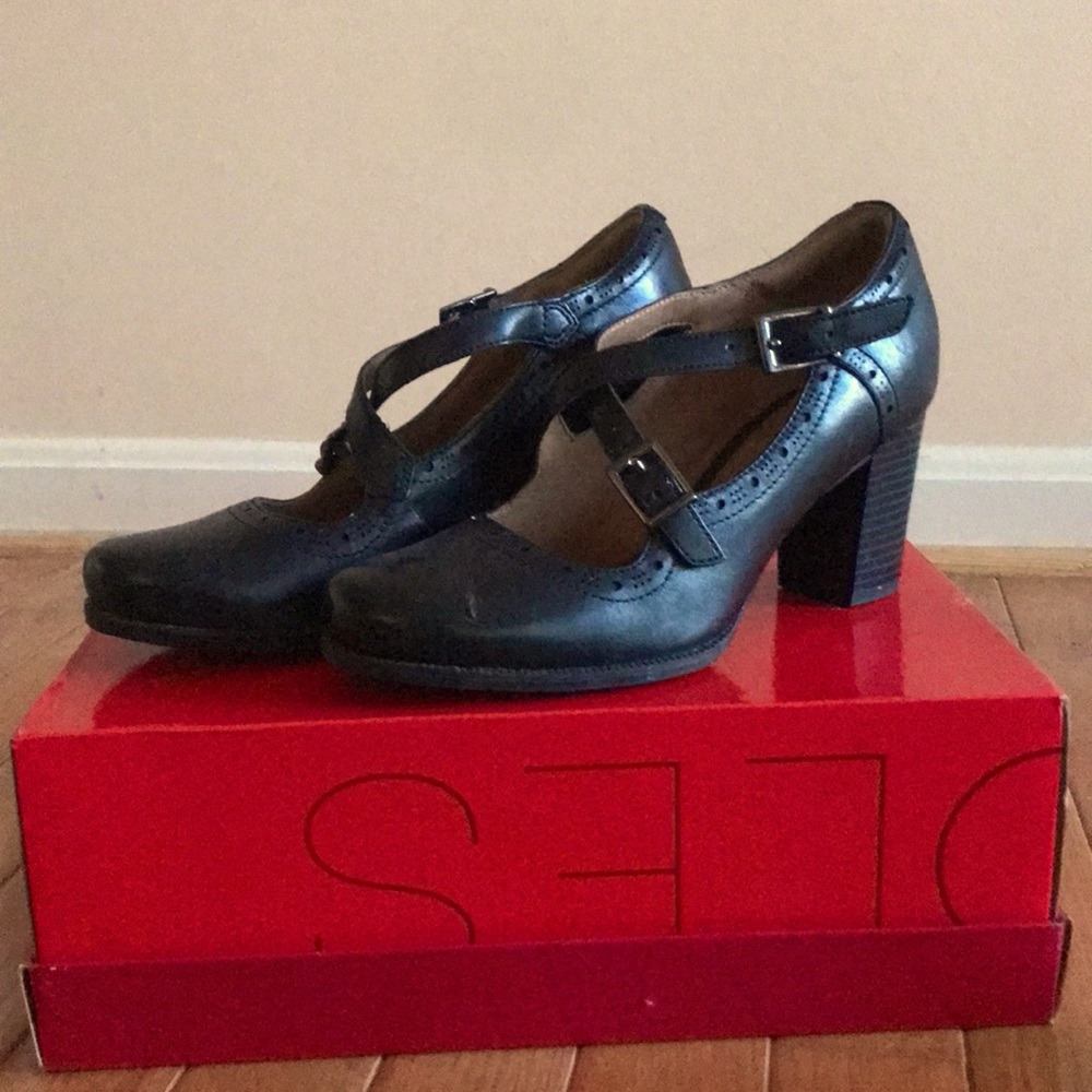 Clarks work shoes